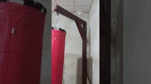 как повесить боксерскую грушу