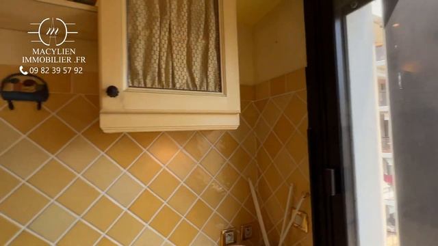 Location Grand T2 proche Hôtel Carlton Croisette vue mer • Terrasse + Parking • MACYLIEN IMMOBILIER смотреть онлайн