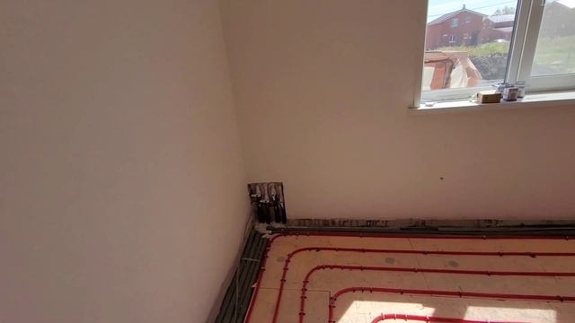 Дом 109 кв м Тёплый пол, подогрев уличного бассейна и перепланировка санузла. смотреть онлайн
