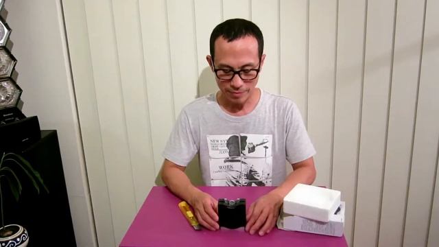 Unboxing Man Shape Automatic Toothpick Box Holder смотреть онлайн