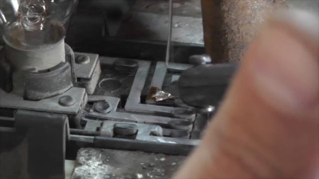 Установка фаркопа на Mercedes Vito 638 смотреть онлайн