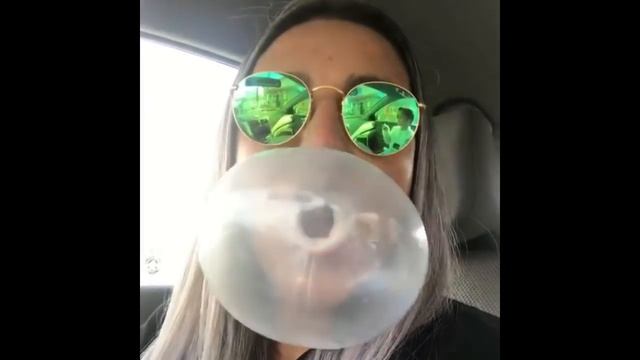 Blowing Bubble Gum Bubbles #426 смотреть онлайн