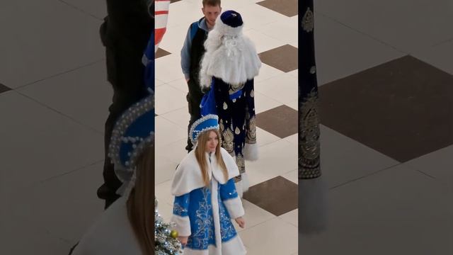 ДЕД МОРОЗ УЖЕ В НОВОРОССИЙСКЕ смотреть онлайн