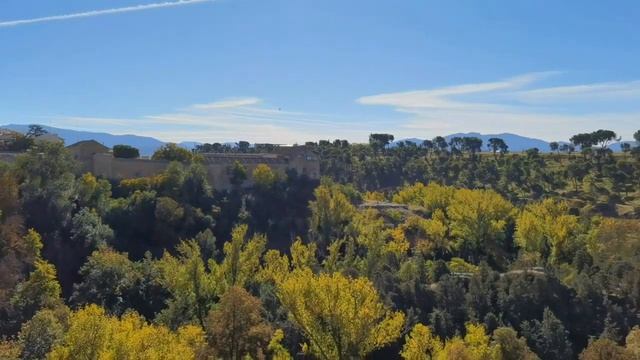 ИСПАНИЯ. Прогулка по Сеговии, октябрь 2021 / Spain, a walk in Segovia смотреть онлайн