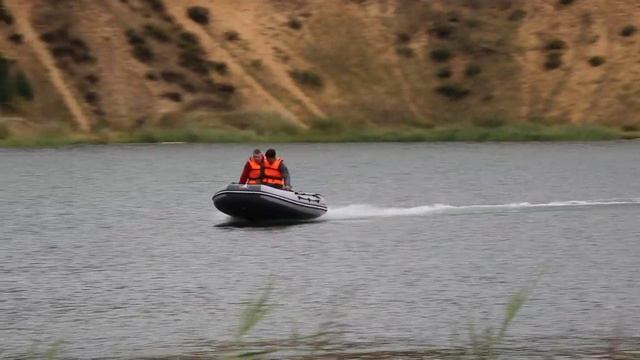 Лодка Азимут 350.mp4