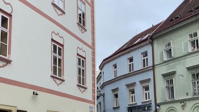 Братислава за один день. Куда сходить и что посмотреть, если вы проездом в Братиславе? смотреть онлайн