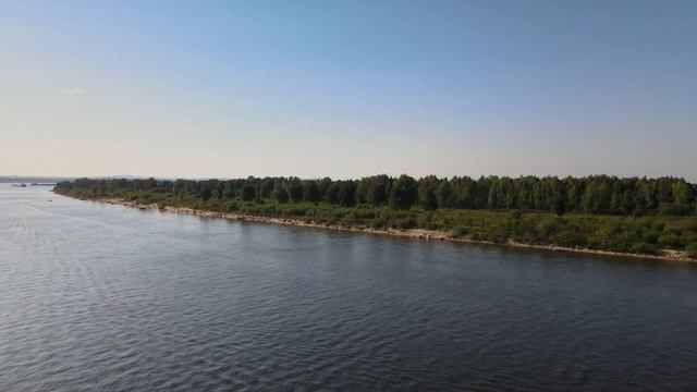 Дикий пляж на том берегу Волги