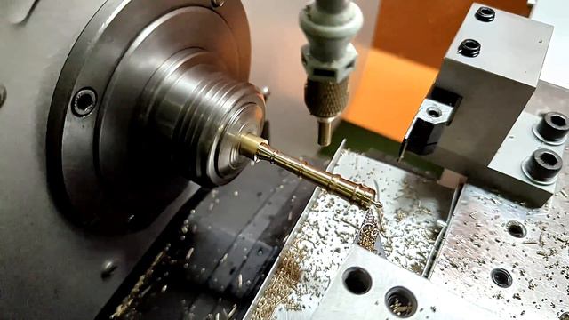 Можешь сделать пушку на токарном станке, конечно могу :) смотреть онлайн