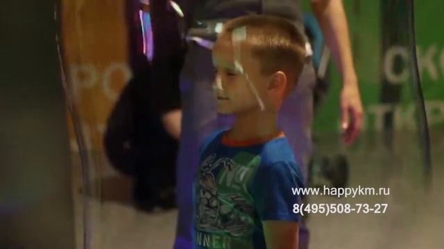 Шоу мыльных пузырей со светящимся столиком. Иван смотреть онлайн