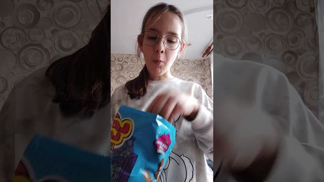 пробую кукурузные палочки LAVA LAVA часть 2 смотреть онлайн