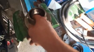 Замена подшипника задней ступицы на Ладе Гранте.