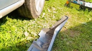 Как снять накладку на порог (how to remove side trim) suzuki liana