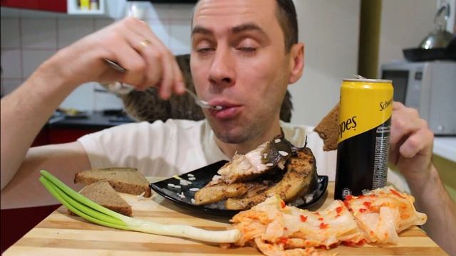 СЕМЕЙНЫЙ МУКБАНГ|? ЖАРЕНЫЙ КАРП С РИСОМ, КИМЧИ| ПОЧТИ КОРЕЙСКИЙ МУКБАНГ|ПСИХОЛОГИ| KOREAN MUKBANG|먹 смотреть онлайн