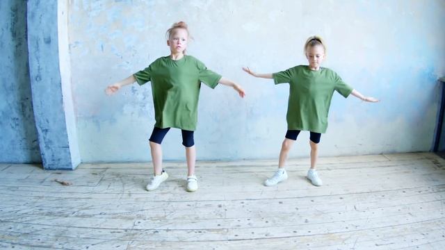 Rombi & Bombi - Rom Bim Bom | Kids Choreo смотреть онлайн