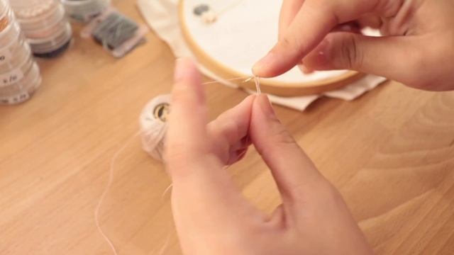 studio vlog : how I come up with new earrings design - how I design my micro crochet flower jewelry смотреть онлайн