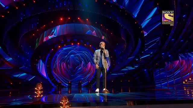 Pawandeep ने अपनी Singing से कर दिया सबको Table पे चढ़ने पर मजबूर | Indian Idol | Contestant Mashup смотреть онлайн