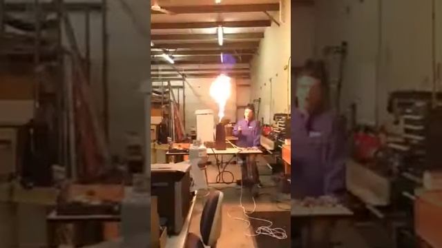 Propane Flame Machine - Inferno Fire Shooter - Halloween FX Props смотреть онлайн