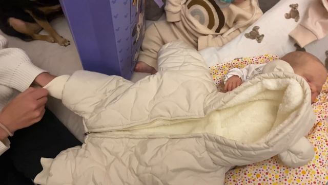 ПОДРУГА РАСПАКОВЫВАЕТ КУКЛУ РЕБОРН??/ Обзор посылок с алиэкспресс для реборнов? смотреть онлайн