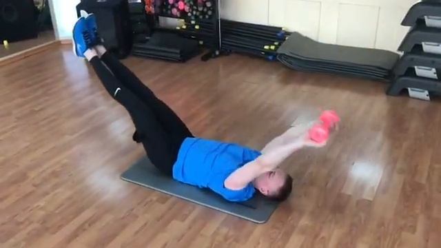 Фитнес! Тренировка на пресс! смотреть онлайн
