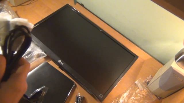 LG E2242 LED Full HD | Unboxing смотреть онлайн