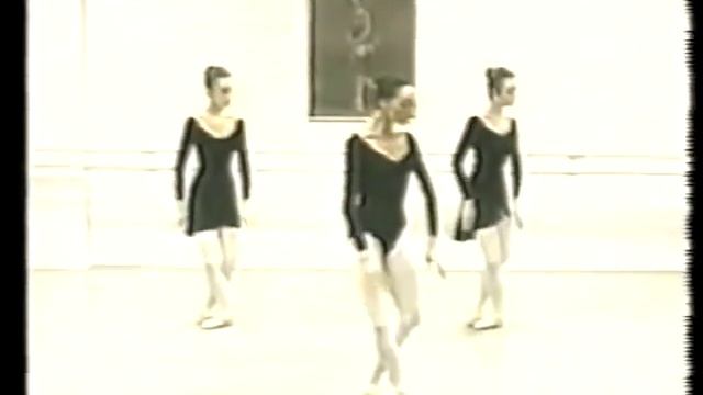 Sus-sous на пальцах. Classical Ballet Lesson. смотреть онлайн