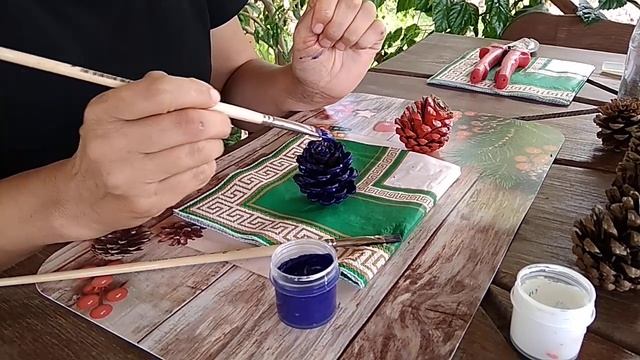 "Мастер – класс по изготовлению картины из шишек" (педагог ДО Рухляда В.А.) смотреть онлайн