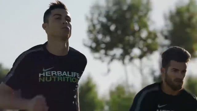 Криштиану Роналду (звезда футбола, посланник бренда Herbalife): У каждого результата есть история! смотреть онлайн