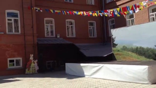 Дворик музея Гончарова в Ульяновске смотреть онлайн