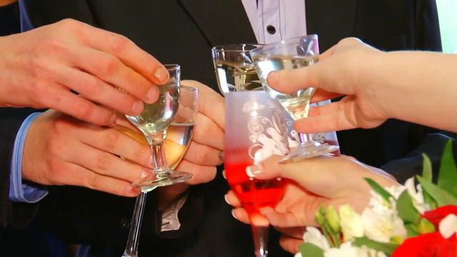 Свадьба в Великом Устюге "Он+Она=Любовь" 29.08.2015 www.videograf-golikov.ru смотреть онлайн