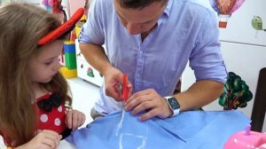 Истории Евы с папой - играются вместе