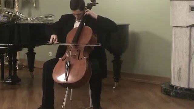 Eugene Prokoshin plays Sarabande from the 1st Suite by J.S. Bach for cello solo. BWV 1007. смотреть онлайн