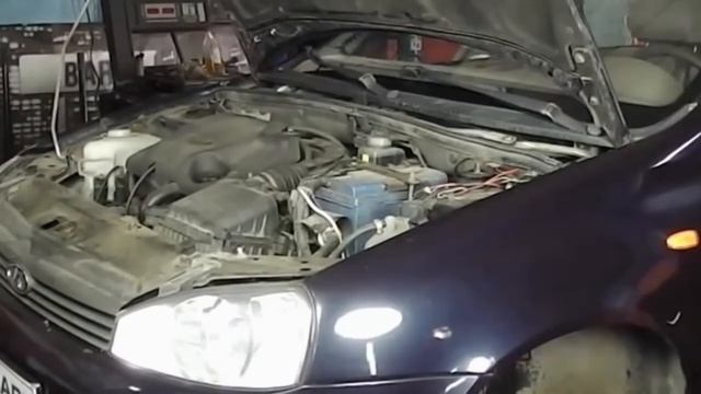 Замена МАСЛА и ФИЛЬТРА на автомобиле ВАЗ 1118 Калина 8 кл!!! смотреть онлайн