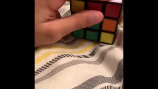 How To Solve A Rubix Cube Using An App (Cube AR) смотреть онлайн
