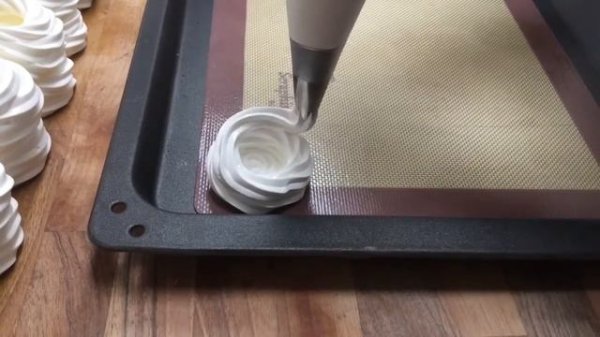 Best Pavlova recipe ever . Лучший рецепт десерта Павлова