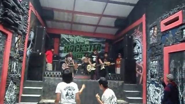 Linoleum NOFX (Super Sucker Cover).AVI смотреть онлайн