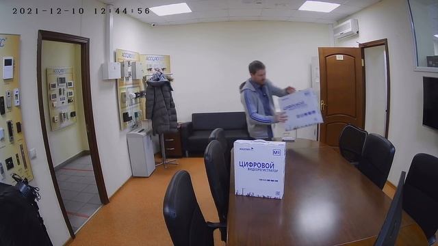 Купольная видеокамера формата MHD (мультиформатная) MR-HDNM1080DH смотреть онлайн