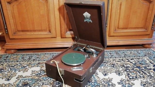 Электрический патефон и другая продукция завода ''Северный пресс'' обзор, беседа. смотреть онлайн