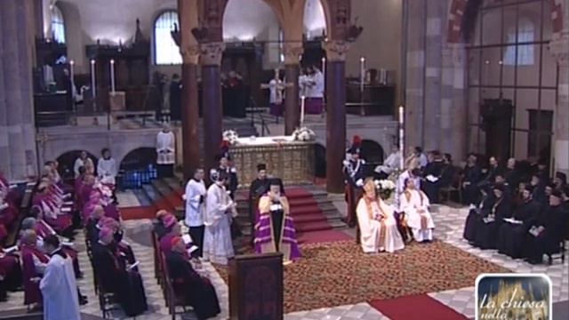 16 maggio 2013 Basilica S. Ambrogio: celebrazione presieduta da Bartolomeo I e dal card. Scola смотреть онлайн