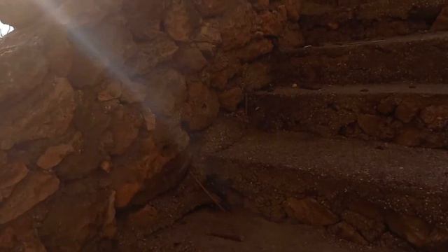 Скалистый берег Средиземного моря/ГУЛЯЮ В ЗАПРЕТНОЙ ЗОНЕ! смотреть онлайн