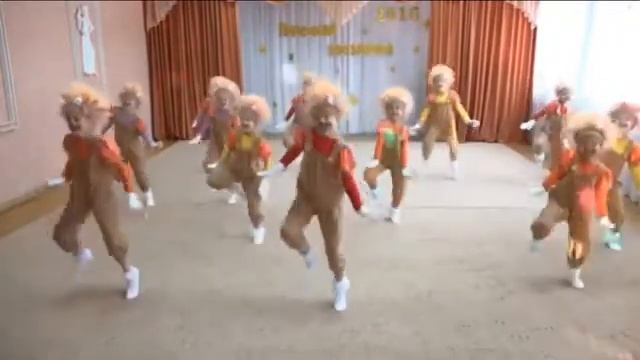 Детский сад, Детский танец "Ёжики", Kindergarten, Cldren's dance "Hedgehogs". смотреть онлайн