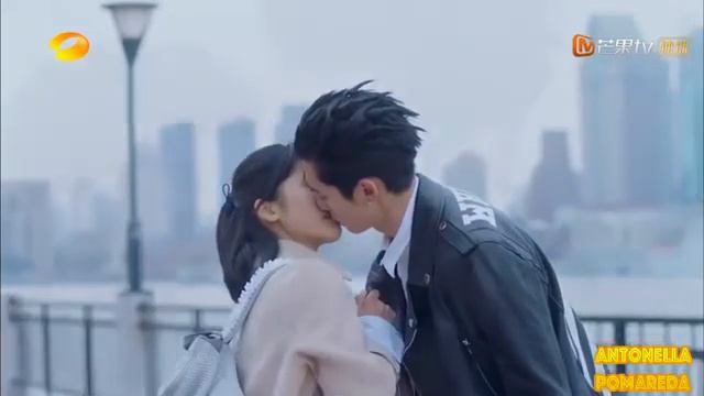 Сад падающих звёзд Дилан Ван смотреть онлайн