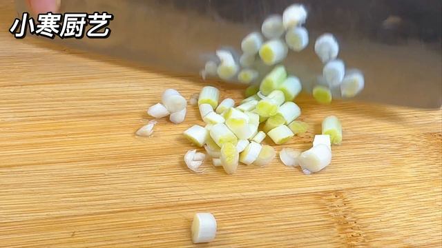 多年的大廚教我這樣炒四季豆，不焯水不過油，顏色翠綠不變色，【民寒食藝】，#四季豆料理，#四季豆食譜，#四季豆炒肉的做法，#cooking #chinesefood #foodlover #meat смотреть онлайн