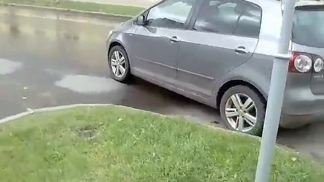 Из серии "я плевать хотел на всех или паркуюсь как хочу" смотреть онлайн