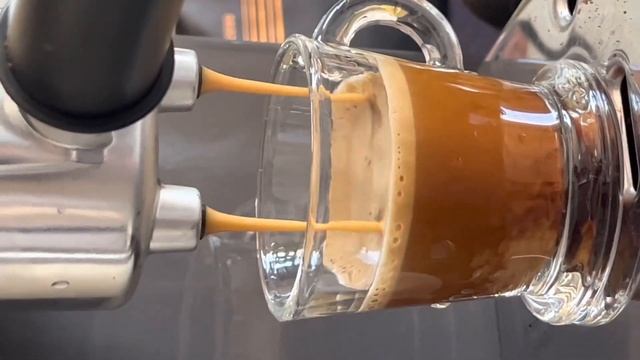 Sunday morning vlog?☕️? (Delonghi Dedica EC785) смотреть онлайн