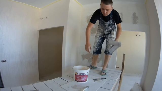 Узор "вертикальные полосы" декоративной краской Вельвет-декор. FEIDAL. Днепр. смотреть онлайн