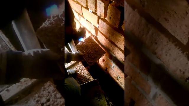 Расшивка средневекового кирпича. Польша. смотреть онлайн