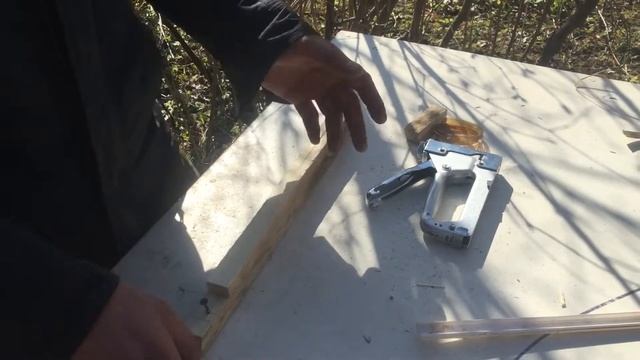 Маленькая хитрость при прикручивании тонких брусков. смотреть онлайн