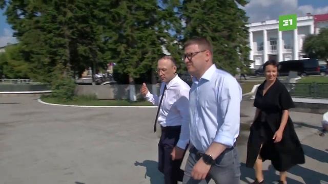 Баня с бассейном и спортивный комплекс. Новые социальные объекты презентовали в Кыштыме и Карабаше смотреть онлайн