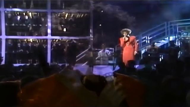 Whitney Houston Didn't We Almost Have It All LIVE HQ HD Upscale смотреть онлайн