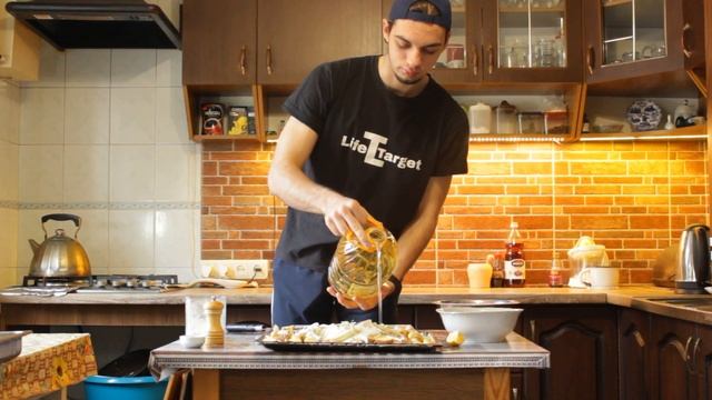 Кайф! Рецепт. Топ картошечка за свои деньги! Три вкуснейших соуса к картошке! смотреть онлайн